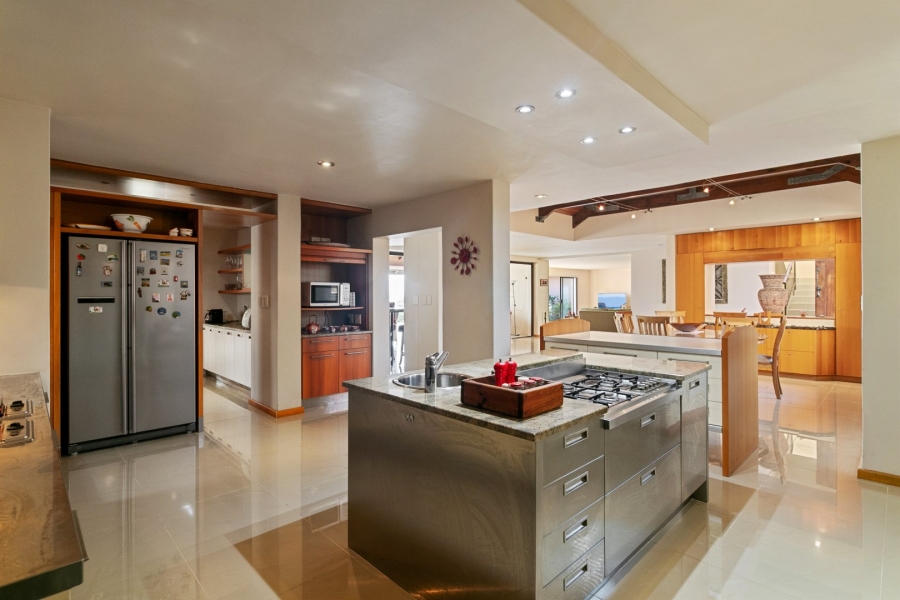 6 Bedroom Property for Sale in Pezula Golf Estate Western Cape
